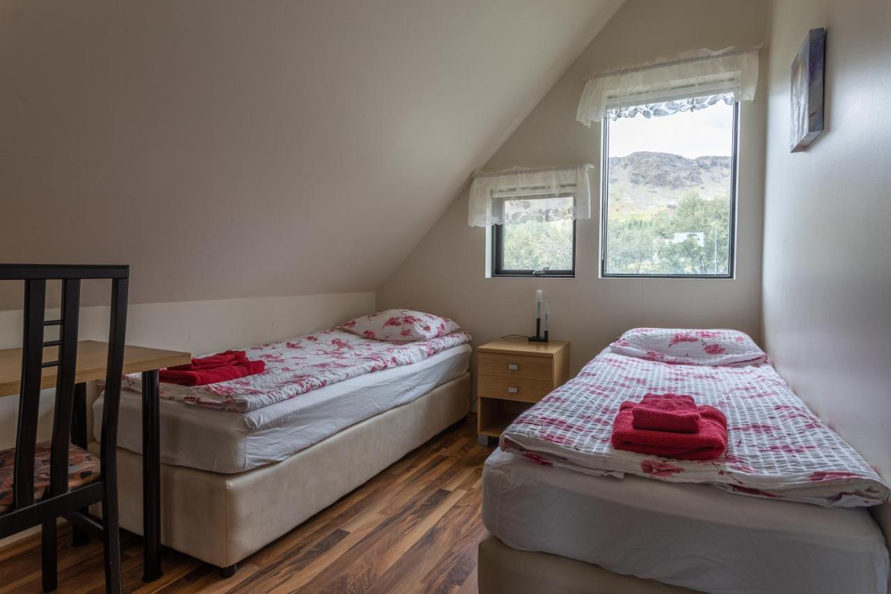 Guesthouse Dalbaer Fludir Buitenkant foto